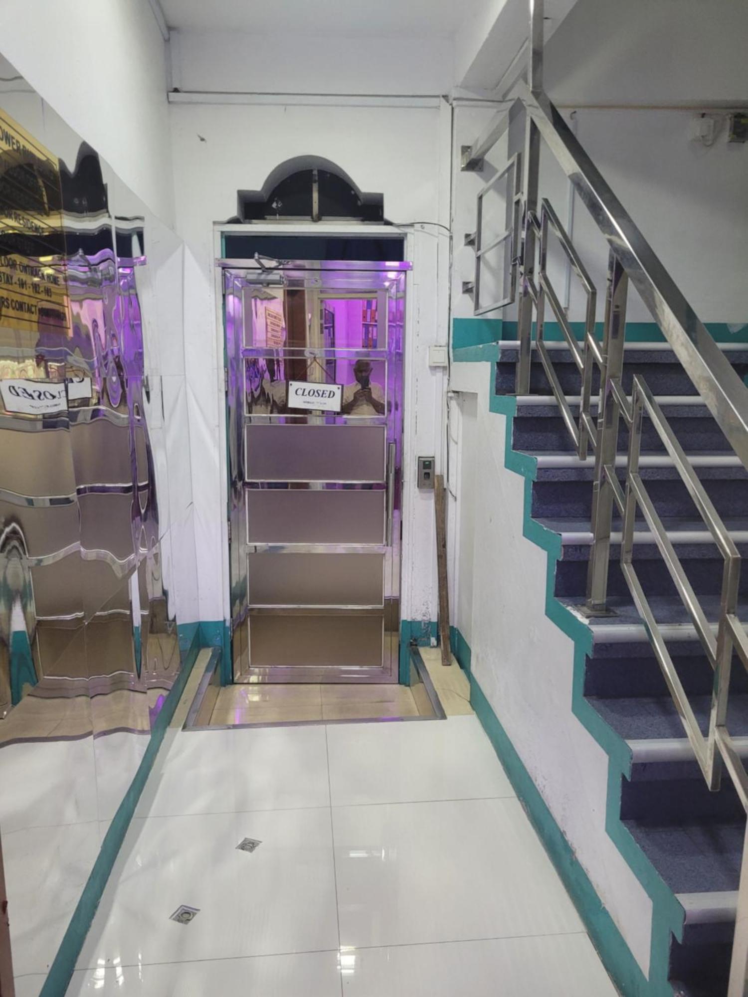 Ontrack Travel Apartment Male Ngoại thất bức ảnh